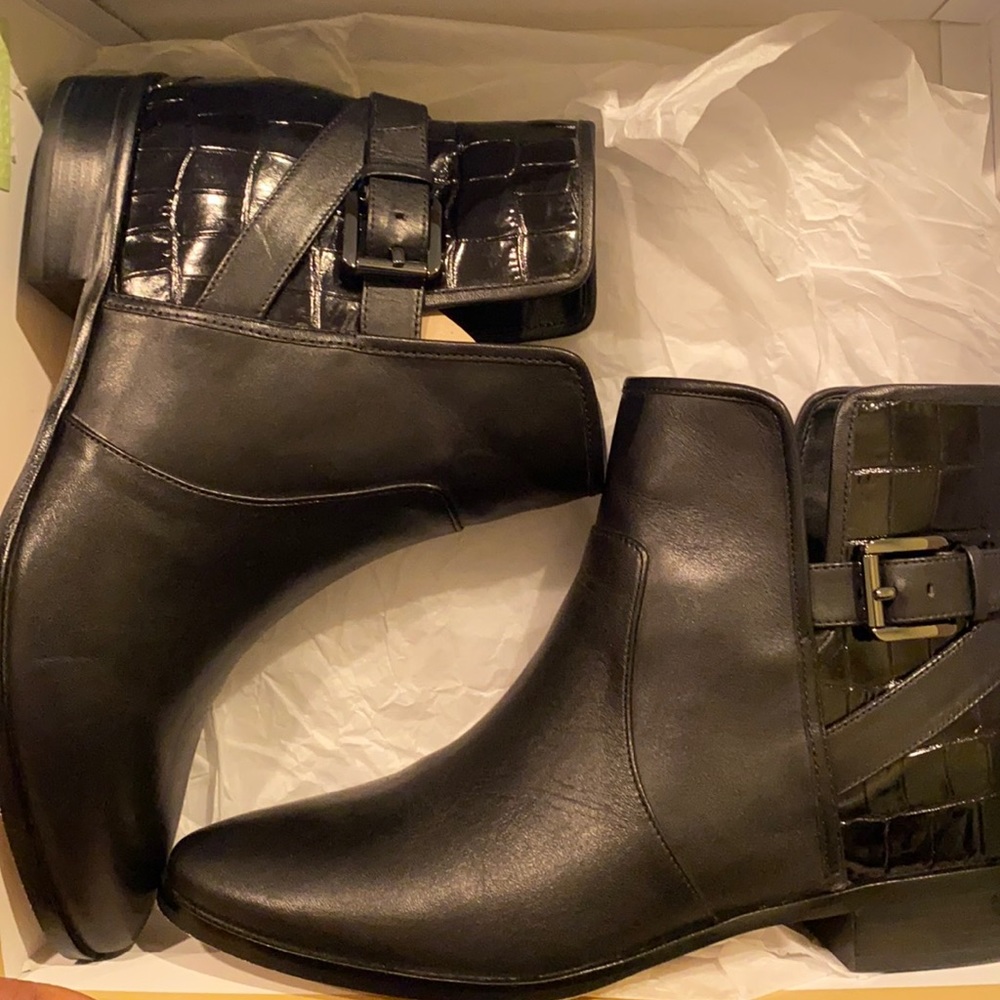 Michael Kors Booti Boots - Size 10M